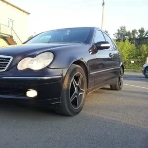 Автомобиль Mercedes Benz-C200 KOMPRESSOR-2002 года выпуска