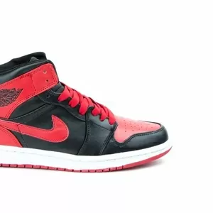 Nike Air Jordan Retro 1 Black/Red