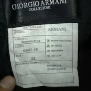 Продам брюки оригинал Armani 50р