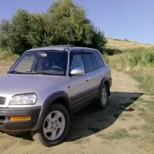 а/машину RAV-4,  1996г.в.,  5-ти дв.,  в хорошем состоянии.  