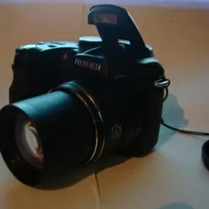 FUJIFILM finepix s1000fd   идеальное состояние, 